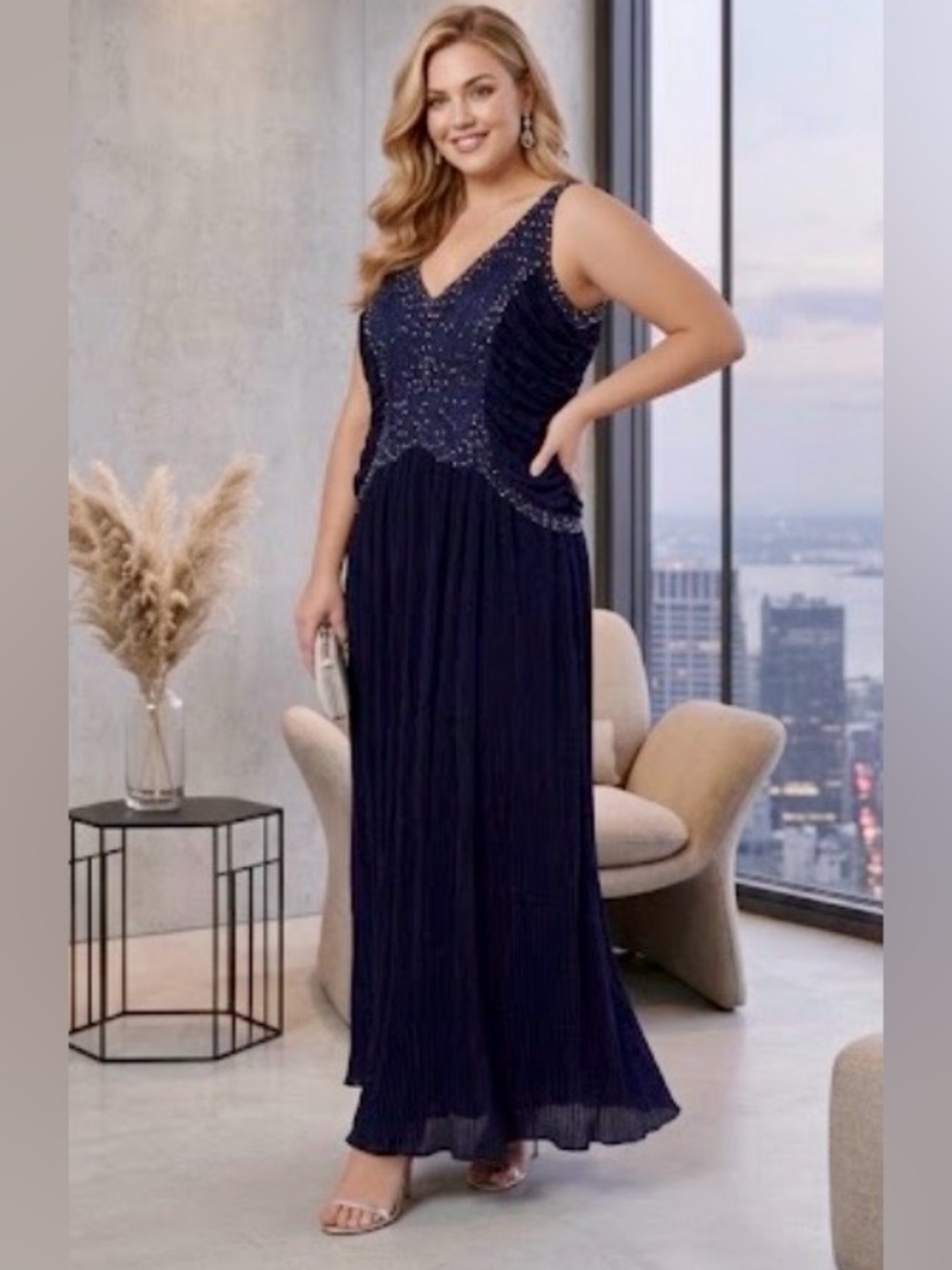 🔴 Couture Elegant Navy Beaded V-Neck Evening Dress
